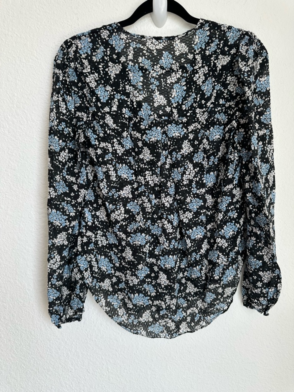 Veronica beard lowell floral blouse silk V-neck long sleeve top size 4 - Picture 14 of 16